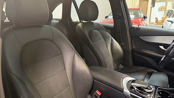 Mercedes-Benz GLC220 d 7 of 23