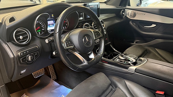 Mercedes-Benz GLC220 d 13 of 23