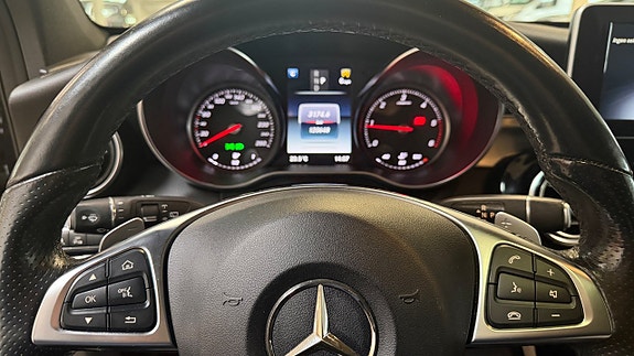 Mercedes-Benz GLC220 d 17 of 23