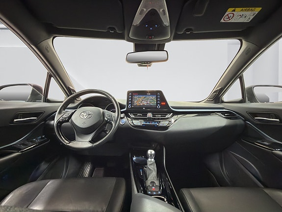 Toyota C-HR 11 of 18