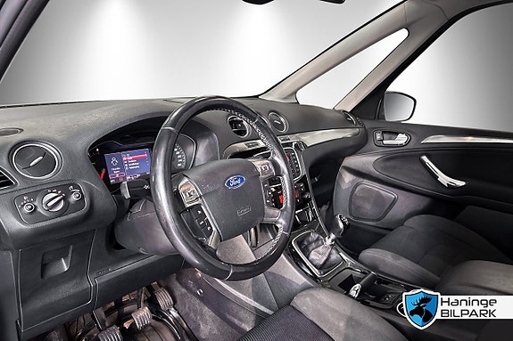 Ford Galaxy 10 of 27
