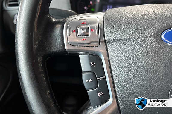 Ford Galaxy 21 of 27