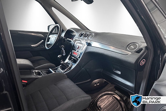 Ford Galaxy 17 of 27