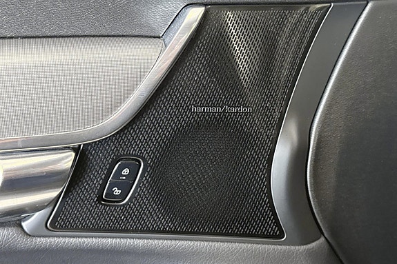 Volvo V90 15 of 19
