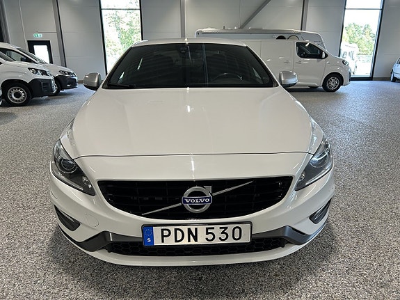 Volvo S60 10 of 24