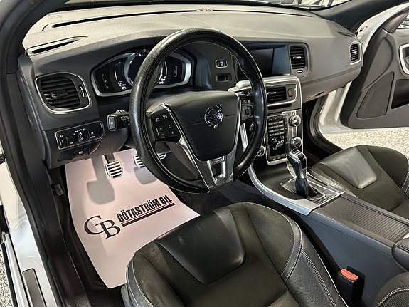 Volvo S60 12 of 24