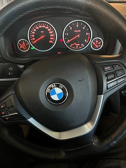 BMW X3 8 of 8