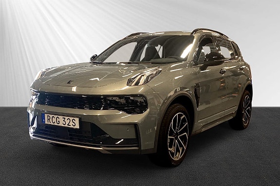 Lynk & Co 01 4 of 6