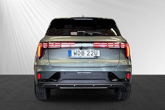 Lynk & Co 01 2 of 10