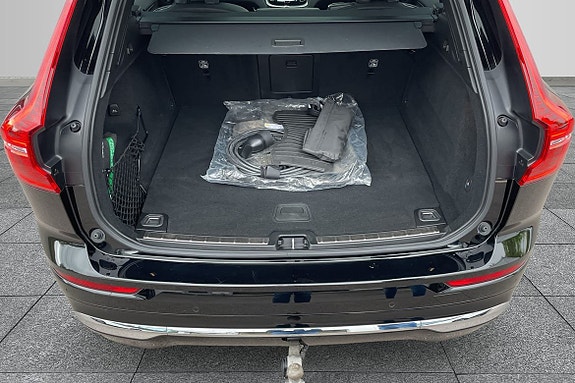 Volvo XC60 9 of 17