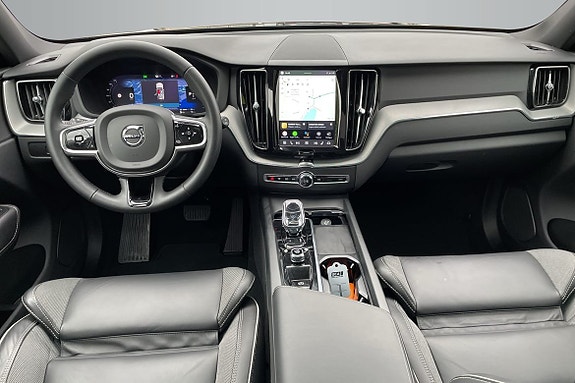Volvo XC60 12 of 17