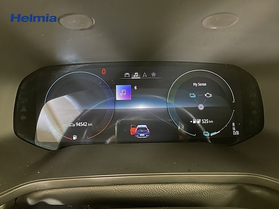 Renault Captur 10 of 16