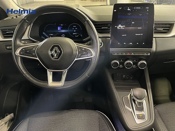 Renault Captur 12 of 16