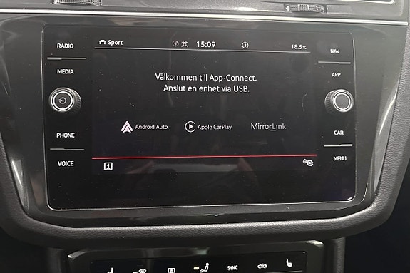 Volkswagen Tiguan 14 of 22