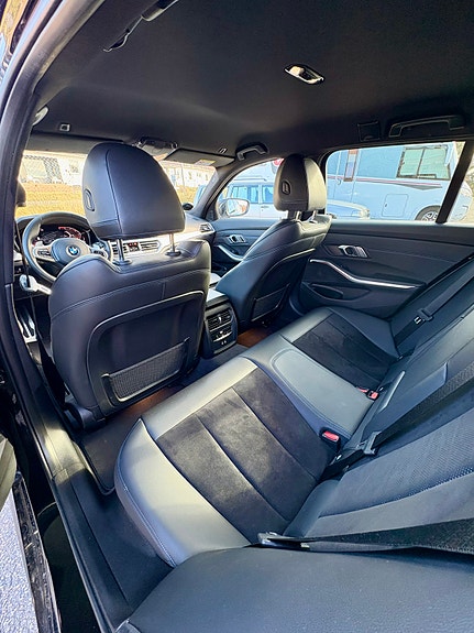 BMW 320d 11 of 19