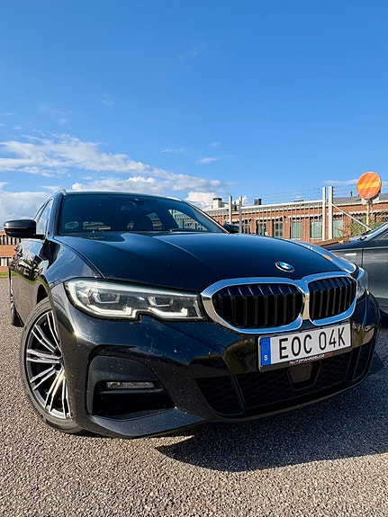 BMW 320d 2 of 19
