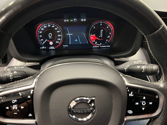 Volvo XC60 9 of 25