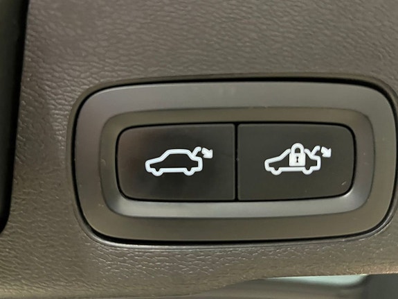 Volvo XC60 25 of 25