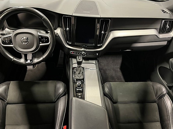 Volvo XC60 6 of 25