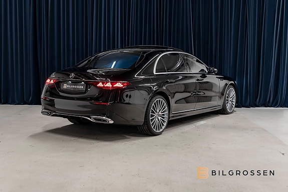 Mercedes-Benz S580 5 of 24