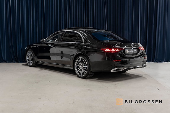 Mercedes-Benz S580 3 of 24