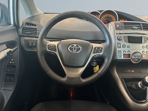 Toyota Verso 9 of 21