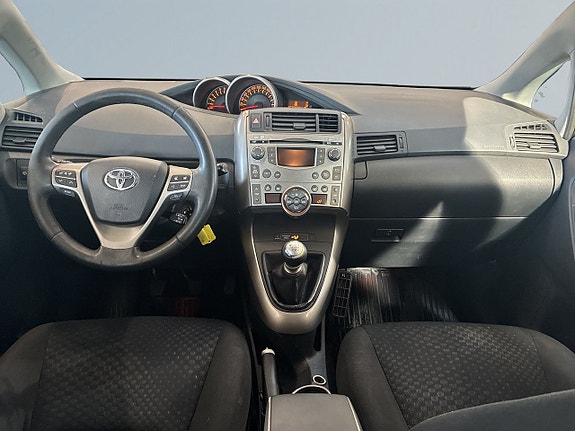 Toyota Verso 8 of 21