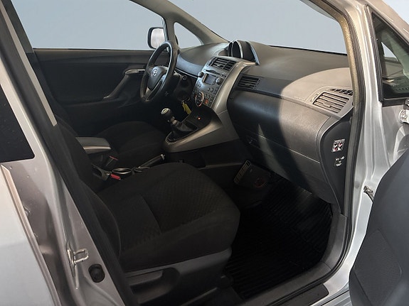 Toyota Verso 10 of 21