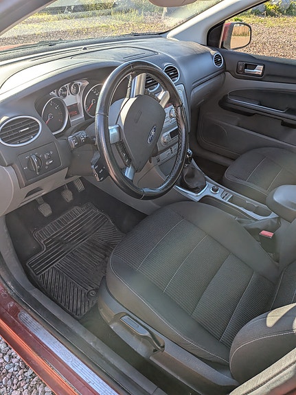 Ford Focus 4 of 5
