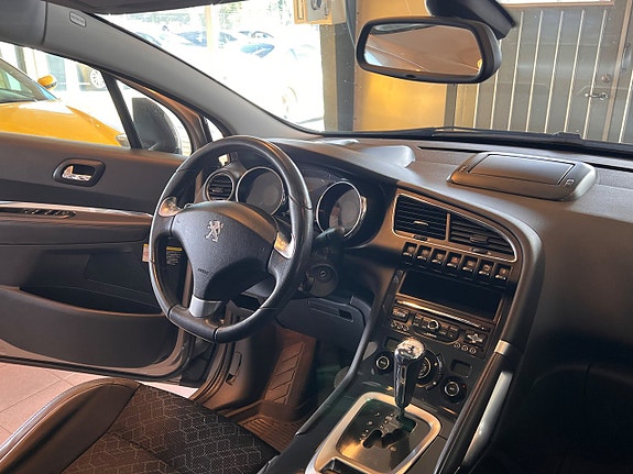 Peugeot 3008 7 of 11