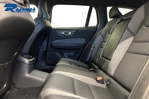 Volvo V60 7 of 27
