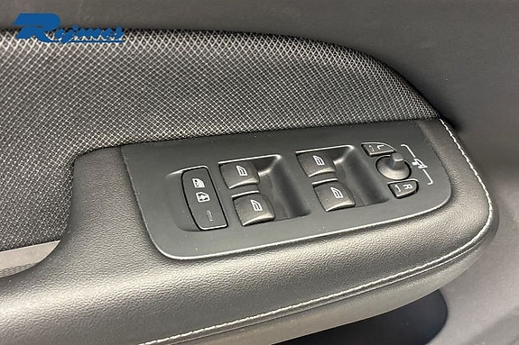 Volvo V60 18 of 27