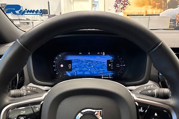 Volvo V60 9 of 27