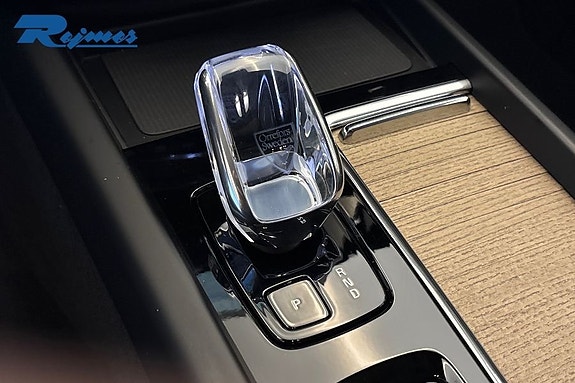 Volvo XC60 14 of 26