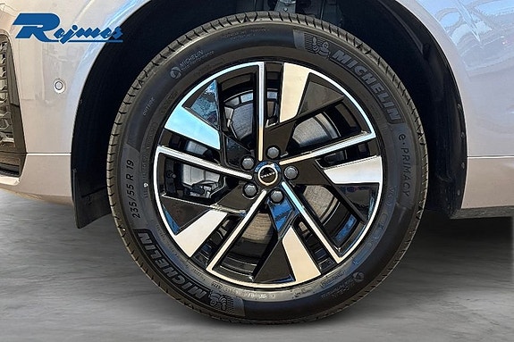 Volvo XC60 26 of 26