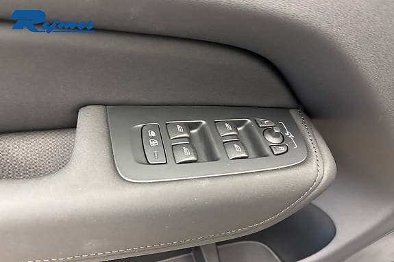 Volvo XC60 15 of 26