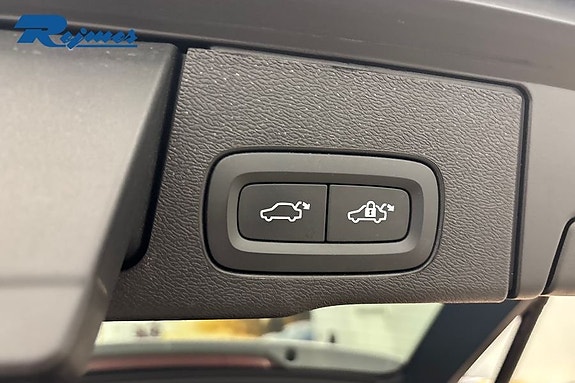 Volvo XC60 18 of 26