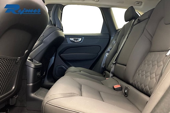 Volvo XC60 7 of 26