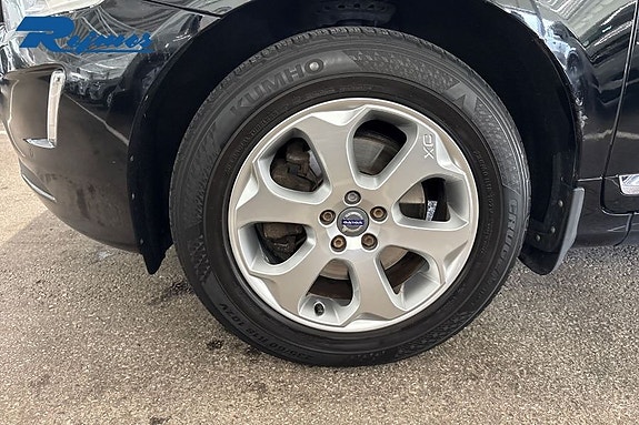 Volvo XC60 14 of 29