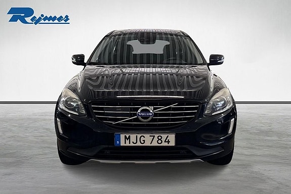 Volvo XC60 6 of 29