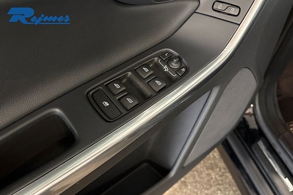 Volvo XC60 24 of 29