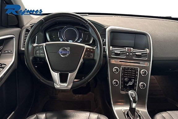 Volvo XC60 10 of 29