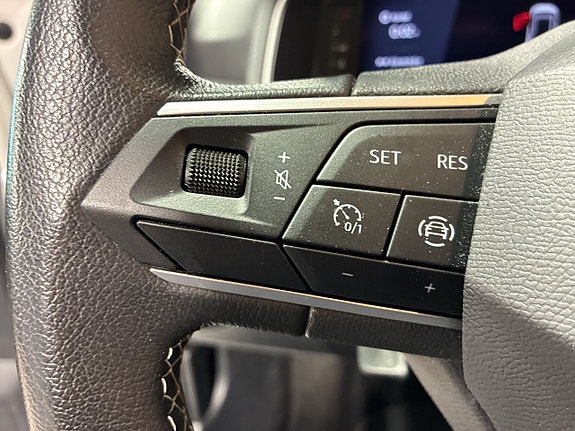 Seat Arona 15 of 22