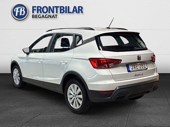 Seat Arona 8 of 22