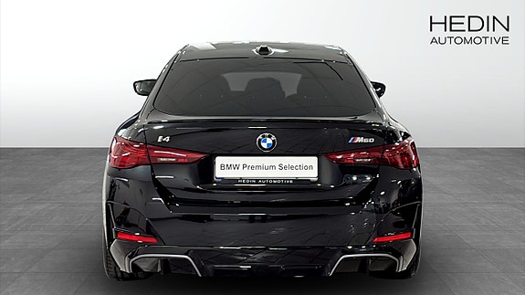 BMW i4 7 of 9