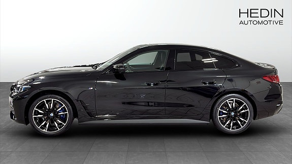 BMW i4 6 of 9