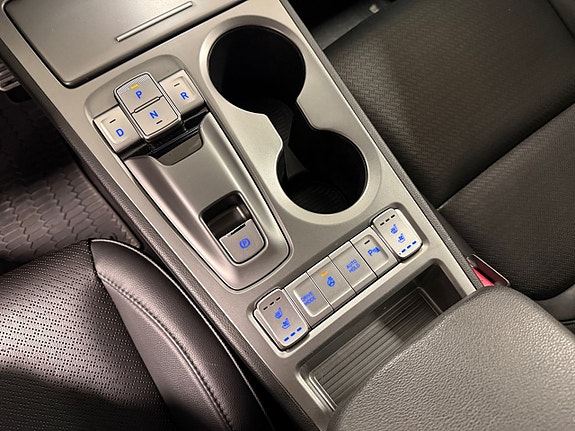 Hyundai Kona 14 of 20