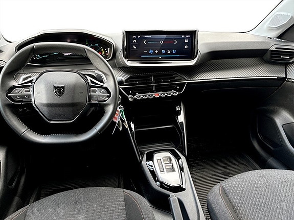 Peugeot 208 6 of 15