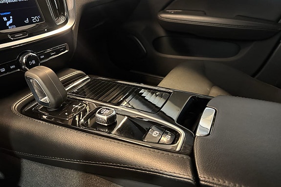 Volvo V60 15 of 29