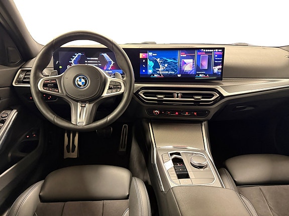 BMW 330e 13 of 19